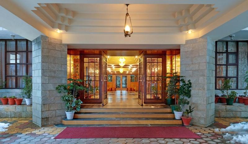 Hotel Shingar Regency à Manāli Extérieur photo
