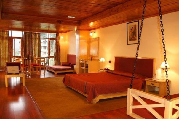 Hotel Shingar Regency à Manāli Extérieur photo