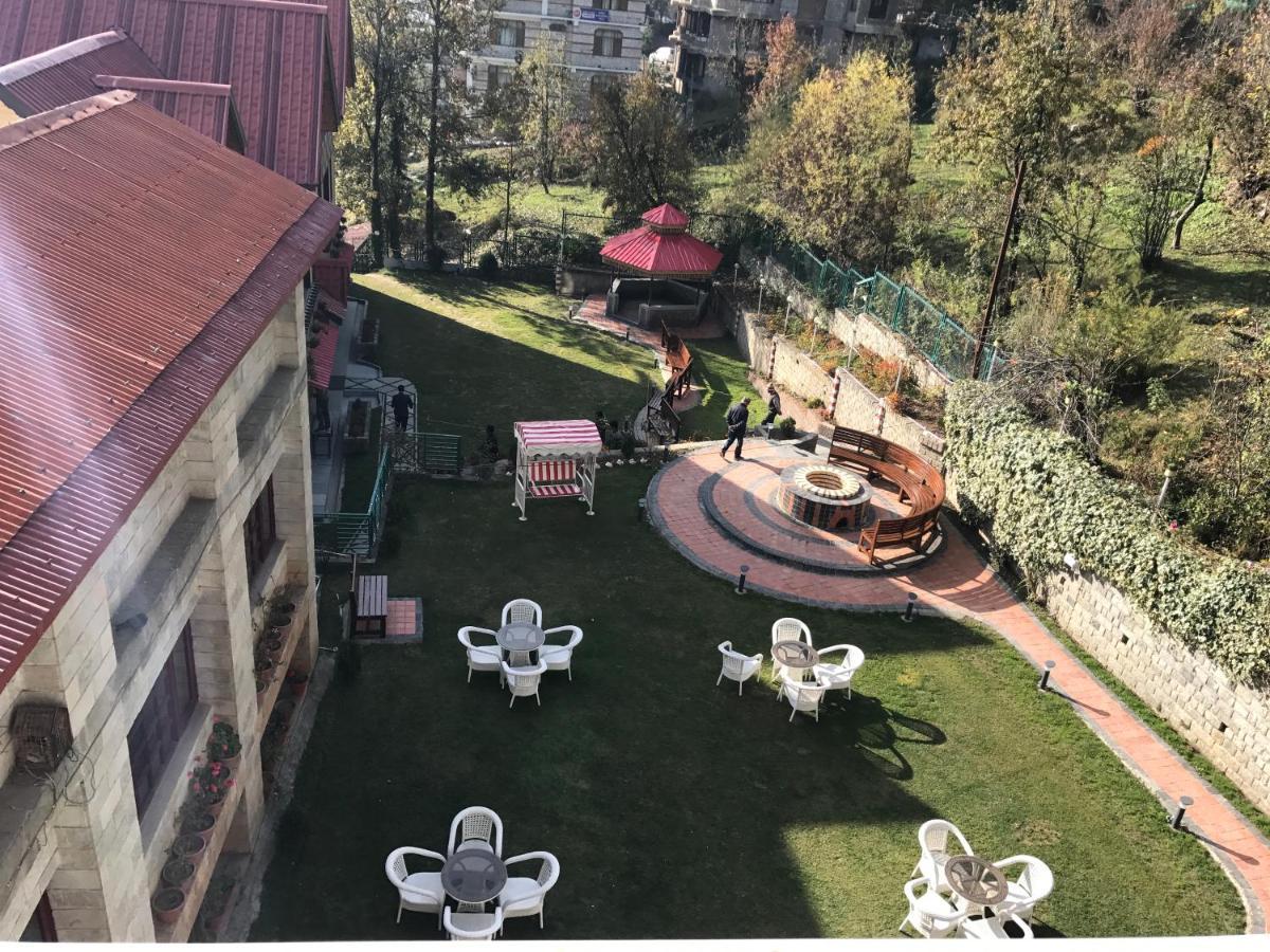 Hotel Shingar Regency à Manāli Extérieur photo