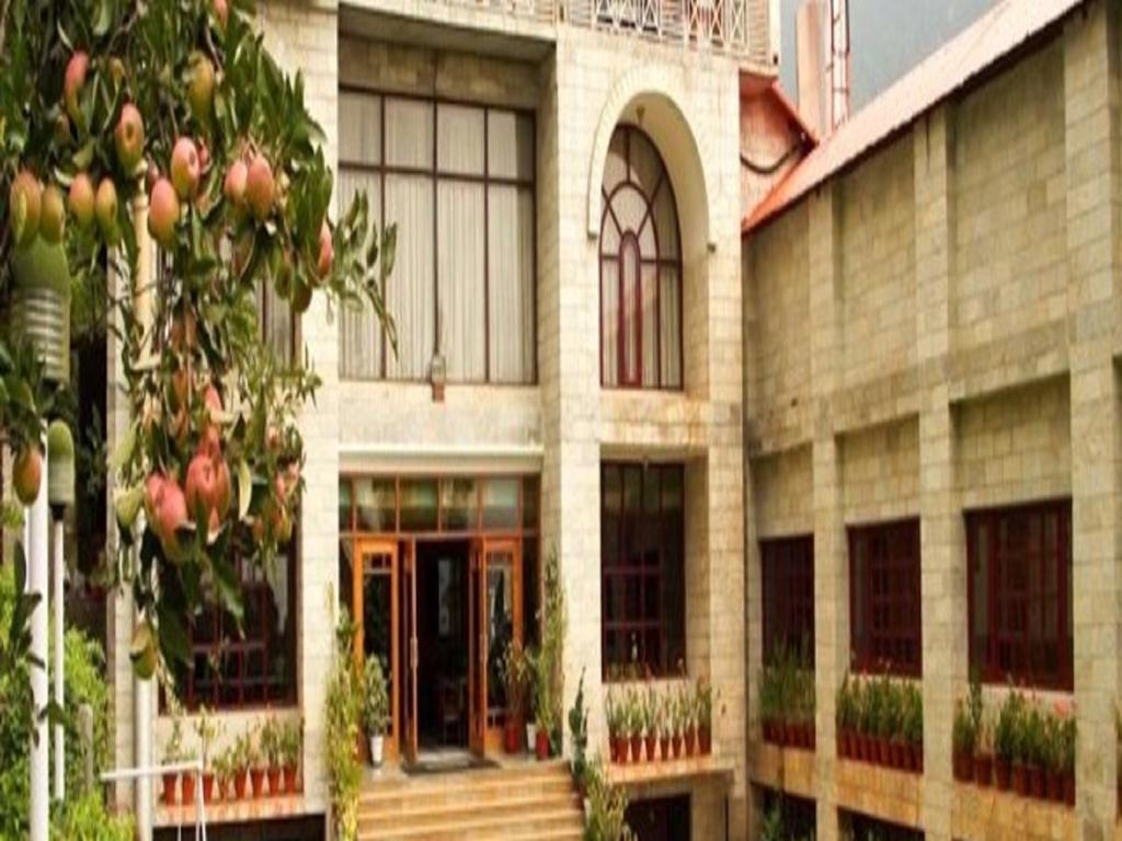 Hotel Shingar Regency à Manāli Extérieur photo