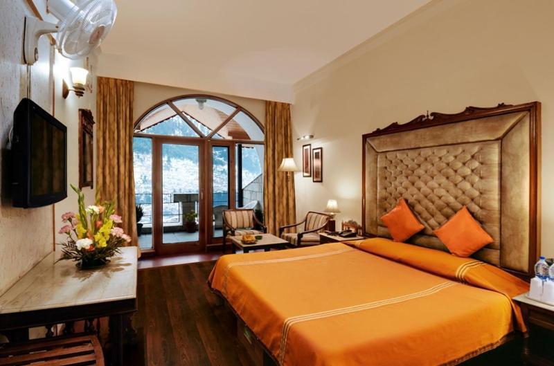 Hotel Shingar Regency à Manāli Extérieur photo